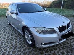Silber Gebraucht 2010 BMW 318 Sport Line Limousine | 7.000 € (Fairer Preis)