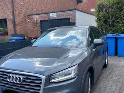 Grau Gebraucht 2017 Audi Q2 Sport SUV | 13.800 € (Guter Preis)