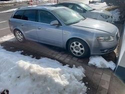 Grau Gebraucht 2006 Audi A4 Performance Kombi | 1.900 € (Fairer Preis)