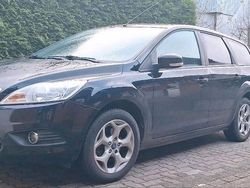 Schwarz Gebraucht 2010 Ford Focus Kombi | 3.799 € (Etwas zu teuer)