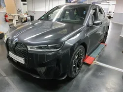Sophistograu brillanteffekt metalli Gebraucht 2021 BMW iX Sport Line SUV | 44.550 € (Etwas zu teuer)