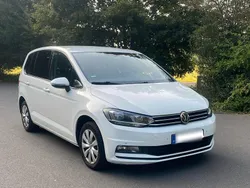 Weiß Gebraucht 2015 VW Touran Van / Kleinbus | 7.950 € (Guter Preis)