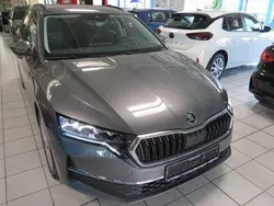 Grau Neu 2024 Skoda Octavia Selection Kombi | 32.490 € (Fairer Preis)
