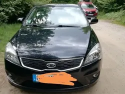 Schwarz Gebraucht 2012 Kia ProCeed Edition 7 Kleinwagen | 4.100 €