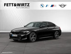 Saphirschwarz Gebraucht 2024 BMW 318 M Sport Limousine | 38.990 € (Fairer Preis)