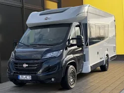 Schwarz (metallic) Gebraucht 2023 Buerstner Limited T Van | 69.885 €