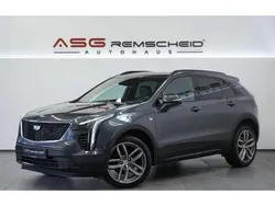 Grau Gebraucht 2021 Cadillac XT4 SUV | 25.800 € (Guter Preis)
