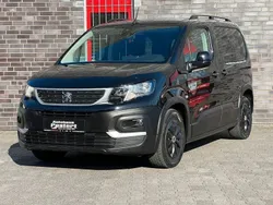Schwarz Gebraucht 2020 Peugeot Rifter Active Van / Kleinbus | 21.850 € (Guter Preis)