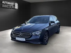 Blau Gebraucht 2022 Mercedes E220 Night Limousine | 32.280 € (Superpreis)