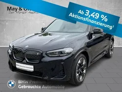 Schwarz Gebraucht 2024 BMW iX3 Performance SUV | 54.980 € (Fairer Preis)