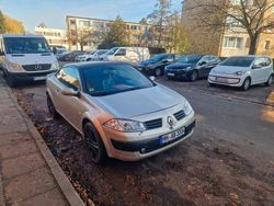 Beige Gebraucht 2004 Renault Mégane Cabriolet Dynamique Cabrio | 1.600 € (Etwas zu teuer)