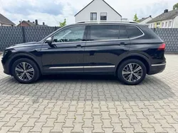 Schwarz Gebraucht 2017 VW Tiguan Allspace Highline SUV | 27.600 € (Teuer)