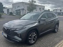 Grau Gebraucht 2021 Hyundai Tucson SUV | 23.500 € (Superpreis)