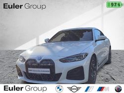 Weiss Gebraucht 2024 BMW i4 Sport Line Limousine | 41.475 € (Fairer Preis)