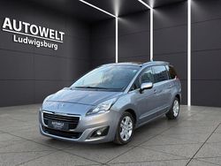 Silber Gebraucht 2016 Peugeot 5008 Allure Van / Kleinbus | 7.977 € (Etwas zu teuer)