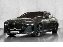 Grau Gebraucht 2024 BMW 750e M Sport Limousine | 100.890 €