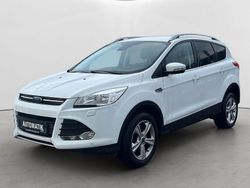 Weiß Gebraucht 2016 Ford Kuga SYNC Edition SUV | 10.990 € (Fairer Preis)