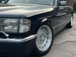 Blau Gebraucht 1989 Mercedes E420 Limousine | 16.900 €