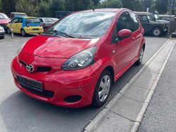 Fire red Gebraucht 2010 Toyota Aygo Cool Kleinwagen | 2.990 € (Fairer Preis)