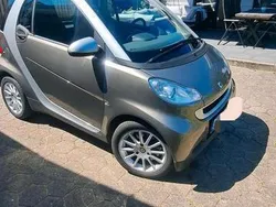 Grau Gebraucht 2010 Smart ForTwo Coupé Coupé | 3.600 € (Fairer Preis)