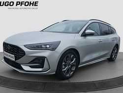 Silber Gebraucht 2023 Ford Focus ST-Line Kombi | 29.950 €