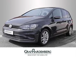 Grau Gebraucht 2019 VW Golf Sportsvan Comfortline Van / Kleinbus | 18.333 € (Fairer Preis)