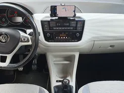Rot Gebraucht 2017 VW up! Edition Kleinwagen | 9.250 € (Fairer Preis)