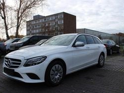 Weiß Gebraucht 2020 Mercedes C180 Kombi | 17.200 € (Superpreis)