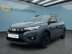 Grün Neu 2025 Dacia Sandero Stepway Kleinwagen | 20.499 € (Fairer Preis)