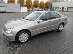 Gebraucht 2004 Mercedes C180 Classic Limousine | 4.285 € (Etwas zu teuer)