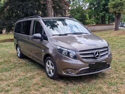 Grau Gebraucht 2017 Mercedes Vito Van / Kleinbus | 27.850 €