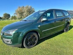 Grün Gebraucht 2006 Ford Focus Style Kombi | 999 € (Guter Preis)