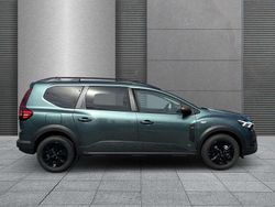 Zedergrün Neu 2025 Dacia Jogger Extreme Van / Kleinbus | 22.990 € (Fairer Preis)
