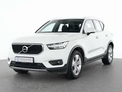 Weiß Gebraucht 2021 Volvo XC40 Momentum SUV | 22.990 € (Fairer Preis)