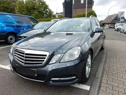 Grau Gebraucht 2010 Mercedes E220 Avantgarde Kombi | 6.500 € (Fairer Preis)