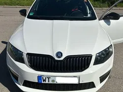 Weiß Gebraucht 2015 Skoda Octavia RS Kombi | 10.400 € (Guter Preis)