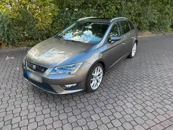 Grau Gebraucht 2015 Seat Leon ST FR-Line Kombi | 13.200 € (Fairer Preis)