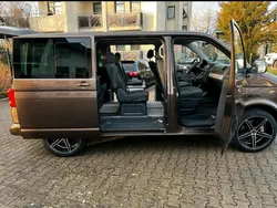 Braun Gebraucht 2013 VW T5 Van | 20.299 €