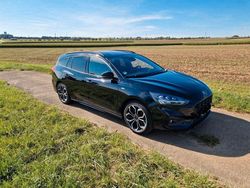 Schwarz Gebraucht 2019 Ford Focus ST-Line Kombi | 14.400 € (Guter Preis)