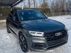 Grau Gebraucht 2020 Audi Q5 Sport SUV | 25.900 € (Guter Preis)