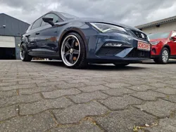 Grau Gebraucht 2018 Seat Leon FR Limousine | 18.999 € (Fairer Preis)