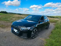 Schwarz Gebraucht 2023 Audi A1 Sportback Advanced Kleinwagen | 26.100 € (Fairer Preis)