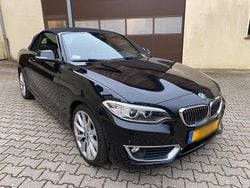Schwarz Gebraucht 2016 BMW 230 Luxury Line Cabrio | 22.490 €