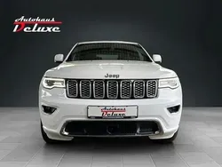 Weiß Gebraucht 2018 Jeep Grand Cherokee Overland SUV | 29.900 € (Etwas zu teuer)