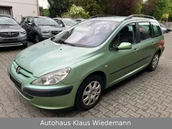 Grün Gebraucht 2003 Peugeot 307 Filou Kombi | 2.500 € (Fairer Preis)