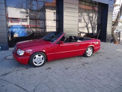 Rot Gebraucht 1995 Mercedes E200 Cabrio | 23.990 €