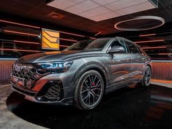 Grau Gebraucht 2024 Audi Q8 S-Line SUV | 109.900 €