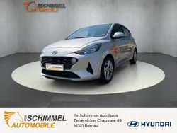 Sleek silver Gebraucht 2021 Hyundai i10 Trend Kleinwagen | 13.925 € (Guter Preis)
