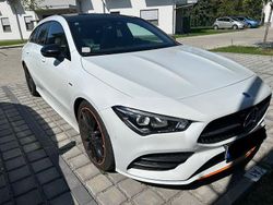 Weiß Gebraucht 2020 Mercedes CLA200 Shooting Brake AMG line Kombi | 22.999 € (Guter Preis)