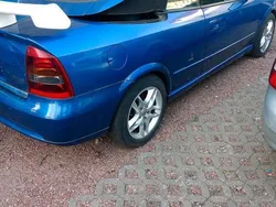 Grün Gebraucht 2001 Opel Astra Cabriolet Cabrio | 550 € (Superpreis)